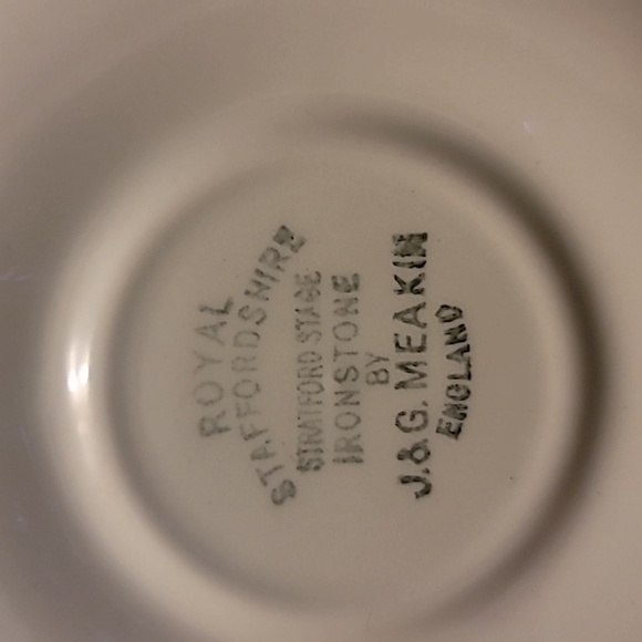 Vintage Saucer - Picture 3 of 3